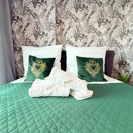 Apartamento Sky Wola Tower Varsovia