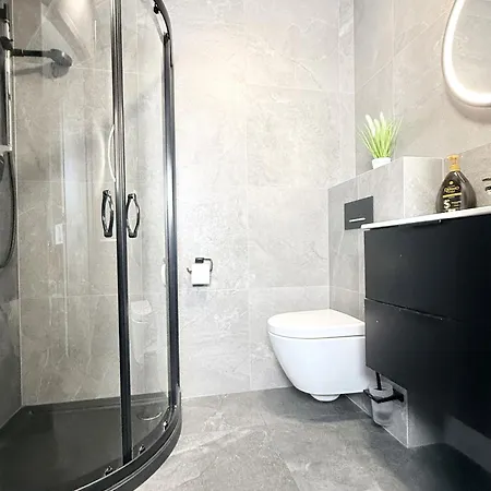 Sky Wola Tower Apartamento