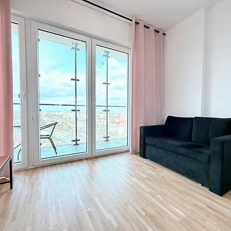 Sky Wola Tower דירה