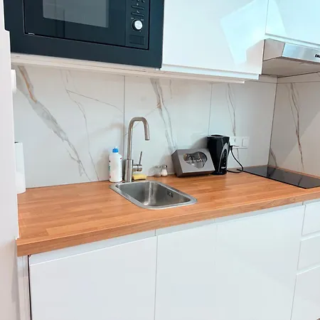 Sky Wola Tower דירה