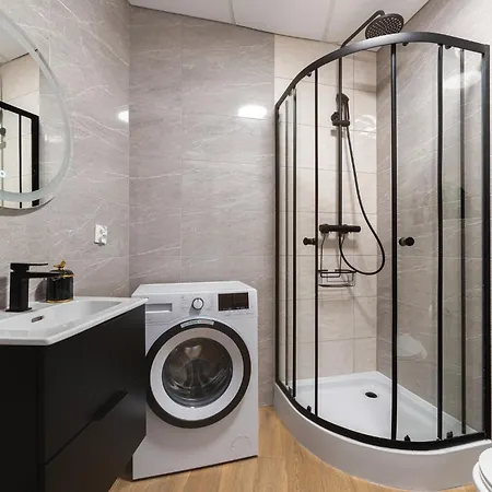 Apartamento Sky Wola Tower Varsovia